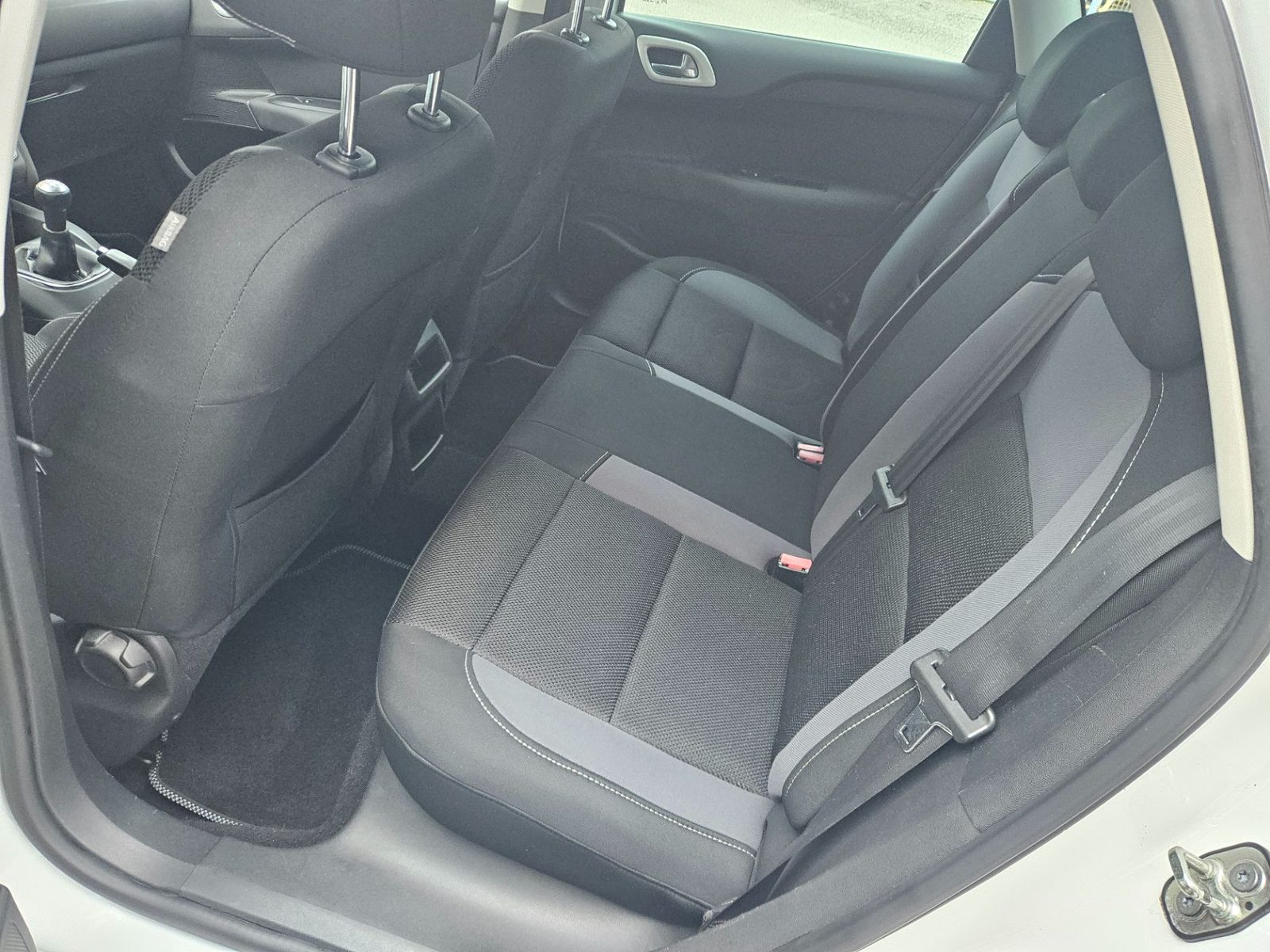 2018 Citroën C4 — fotografija 15