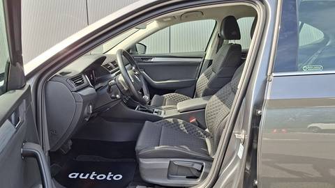 2022 Škoda Superb — sličica 6