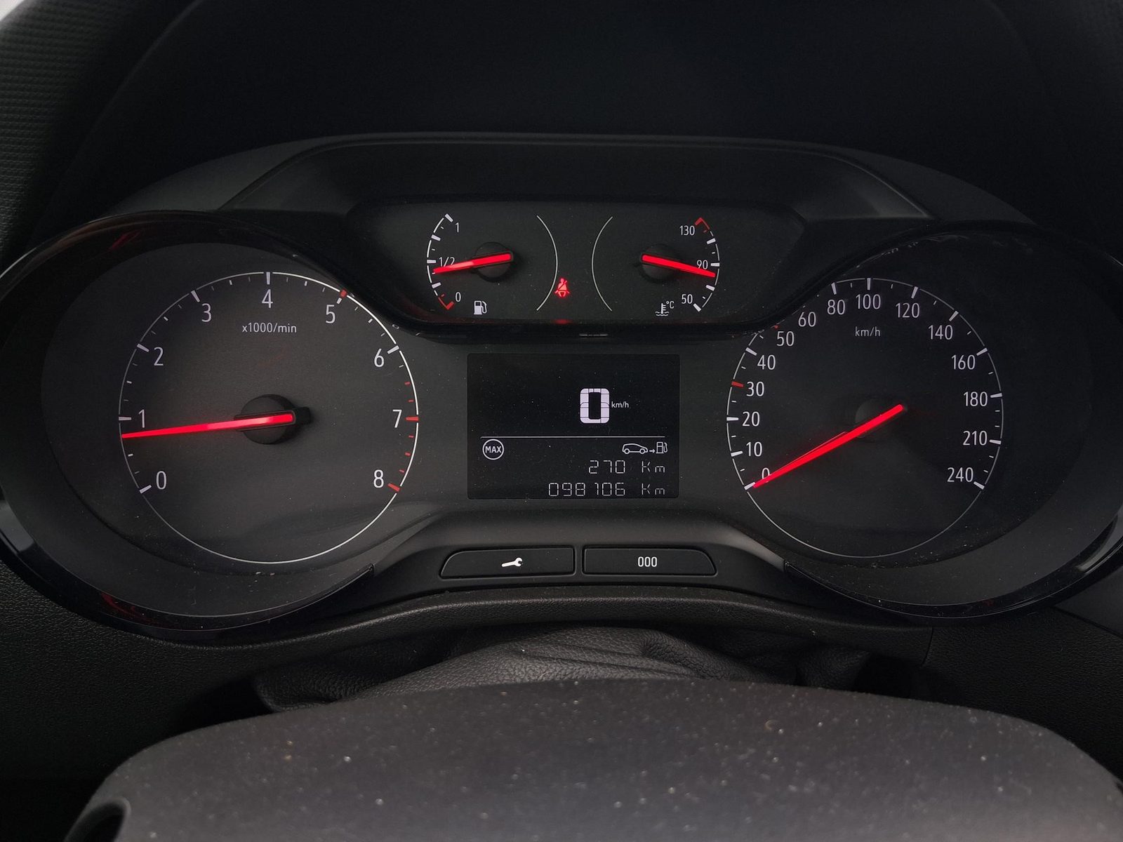 2022 Opel Crossland X — fotografija 12