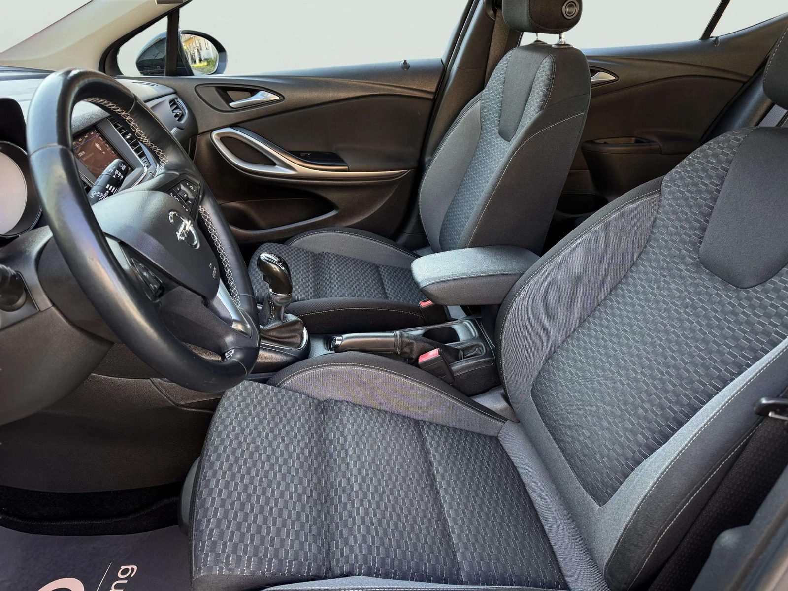 2020 Opel Astra — fotografija 11