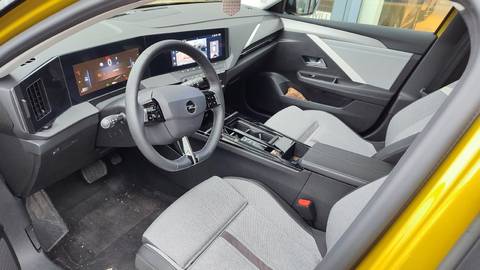 2023 Opel Astra — sličica 10