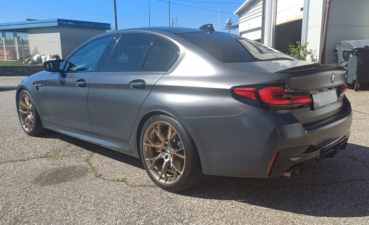 2021 BMW Serija 5 — fotografija 6