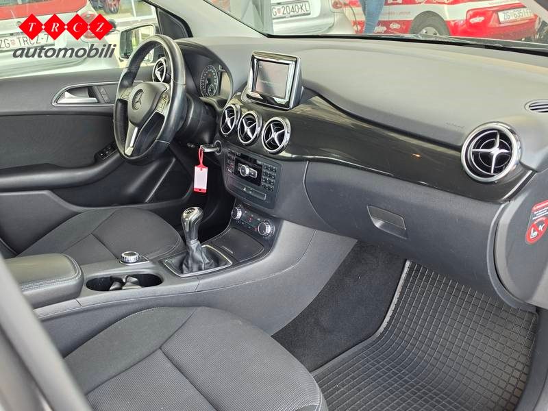 2013 Mercedes-Benz Klasa — fotografija 6