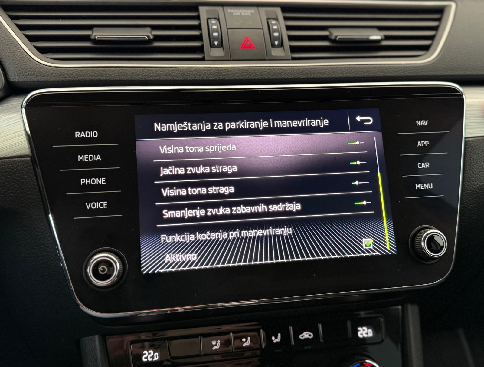 2020 Škoda Superb — fotografija 13