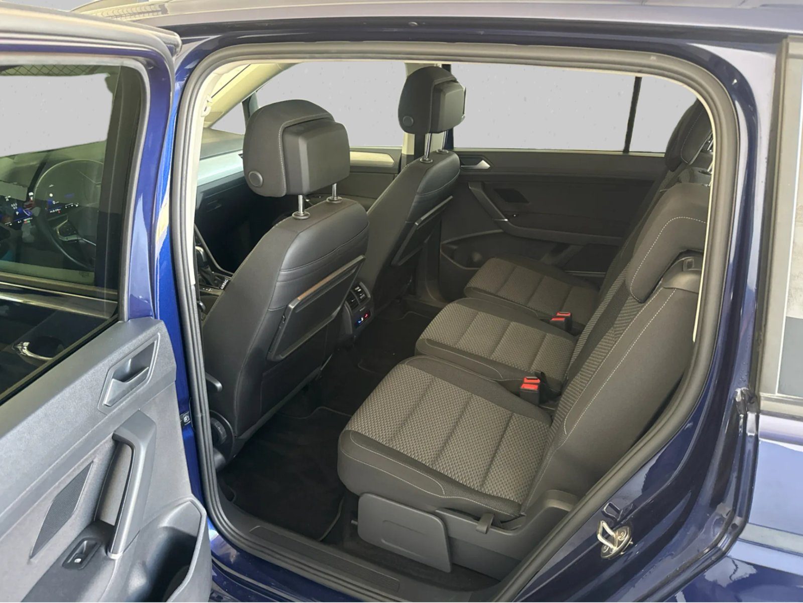 2024 Volkswagen Touran — fotografija 12
