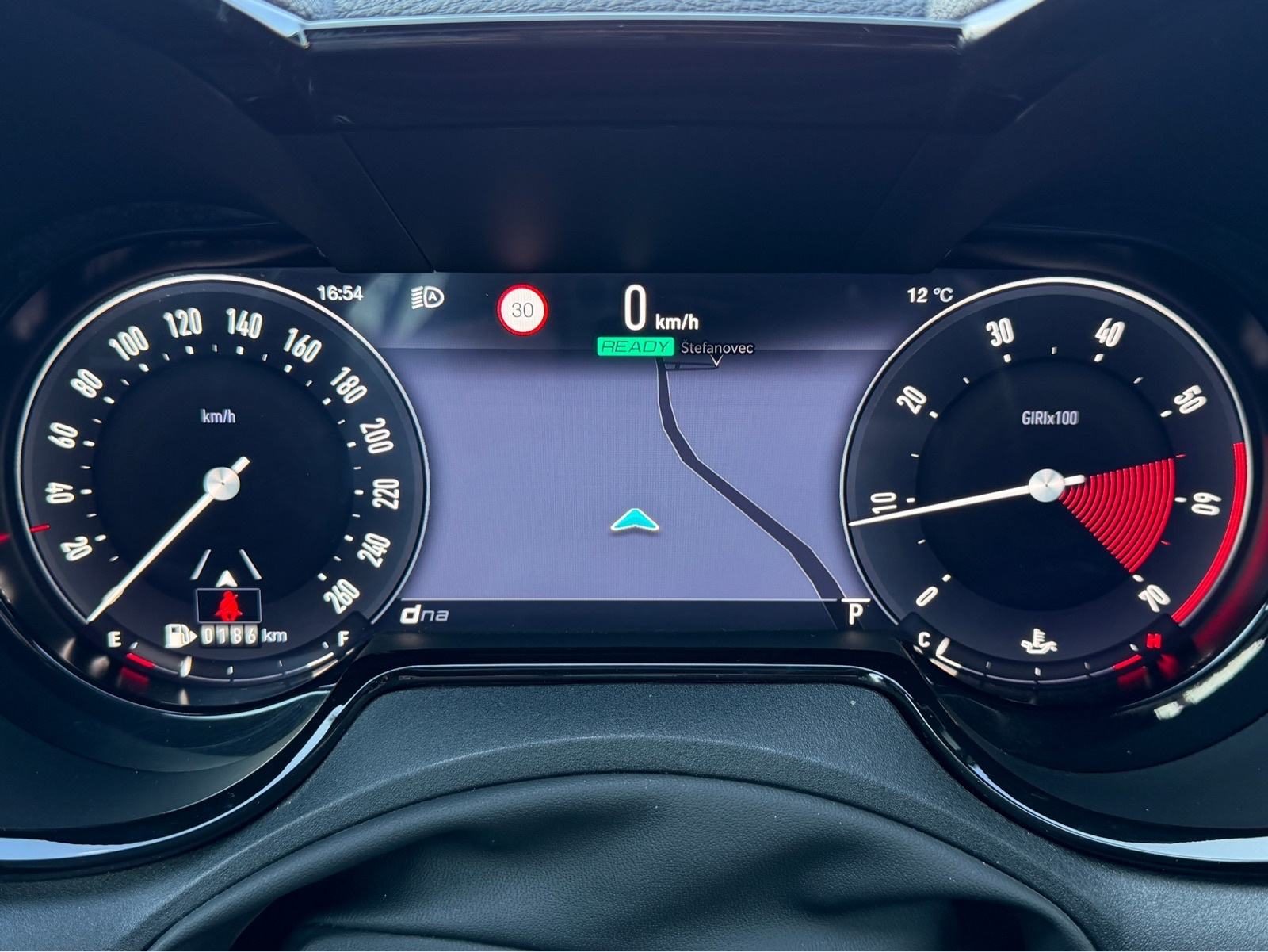 2023 Alfa Romeo Tonale — fotografija 15