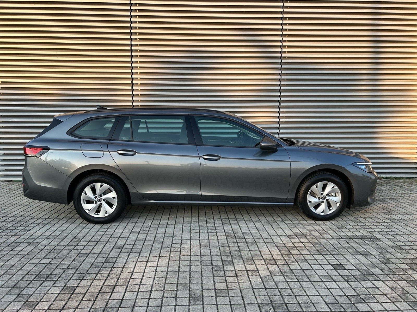 2024 Volkswagen Passat Variant — fotografija 5