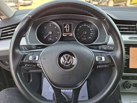 2018 Volkswagen Passat — sličica 23