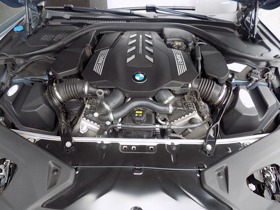 2019 BMW Serija 8 — fotografija 23