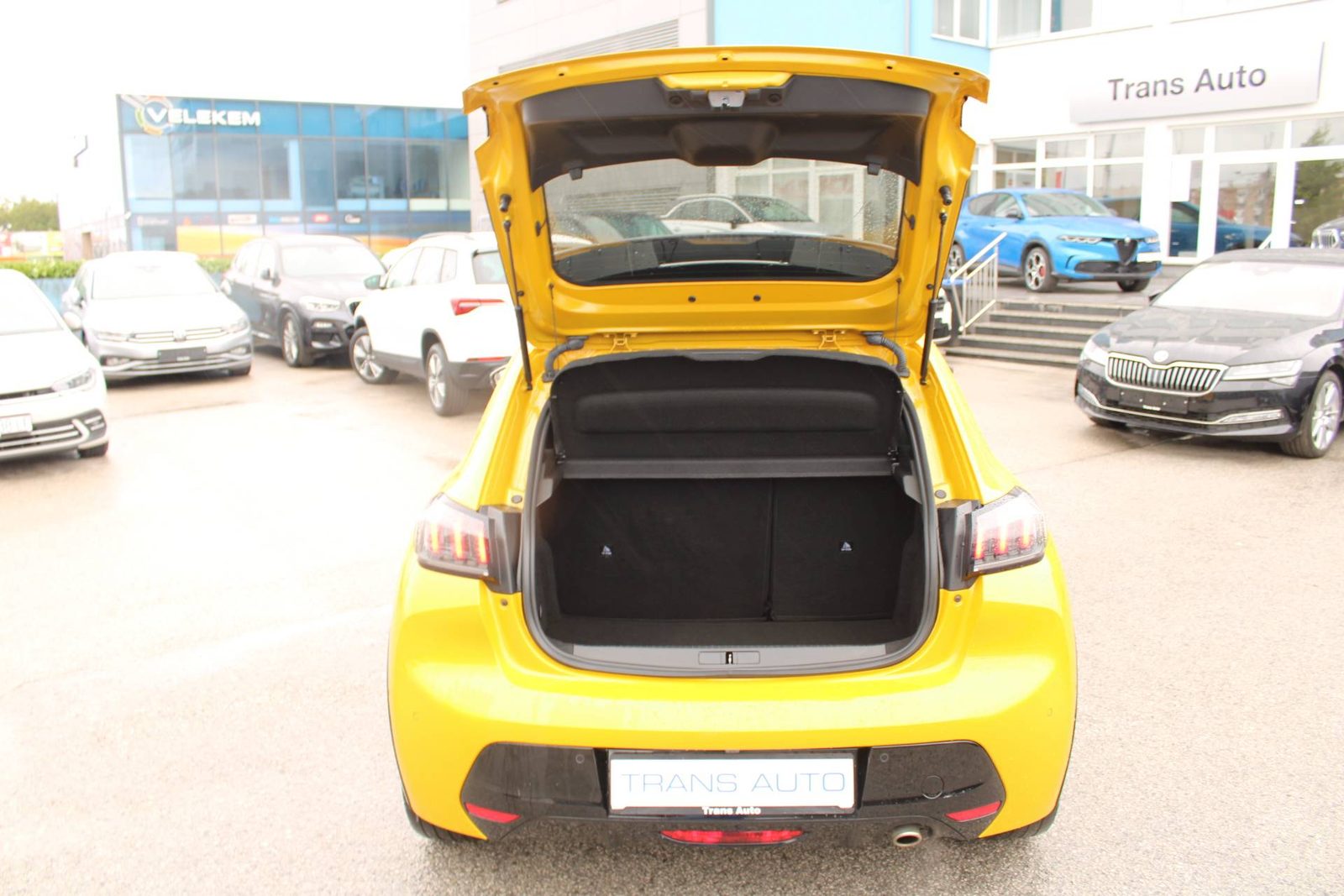 2022 Peugeot 208 — fotografija 12