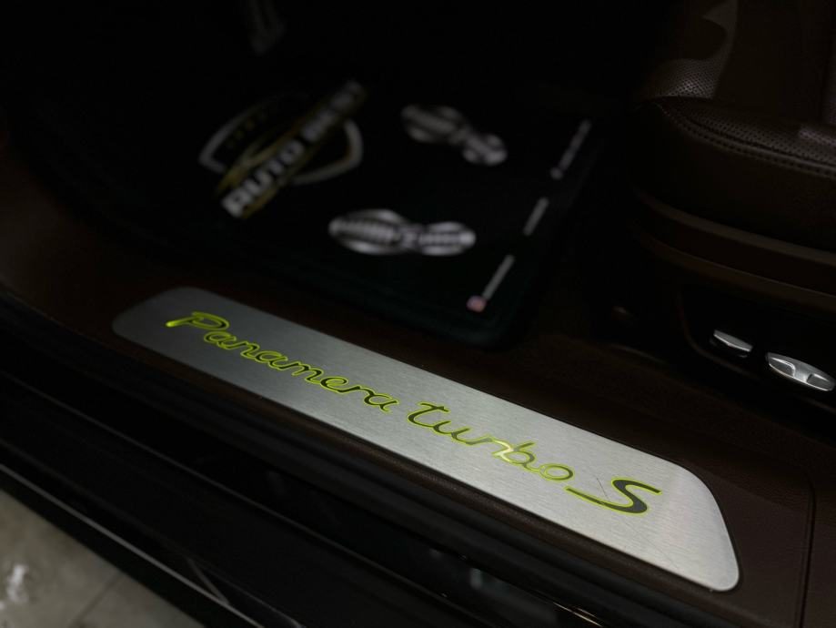 2021 Porsche Panamera — fotografija 9