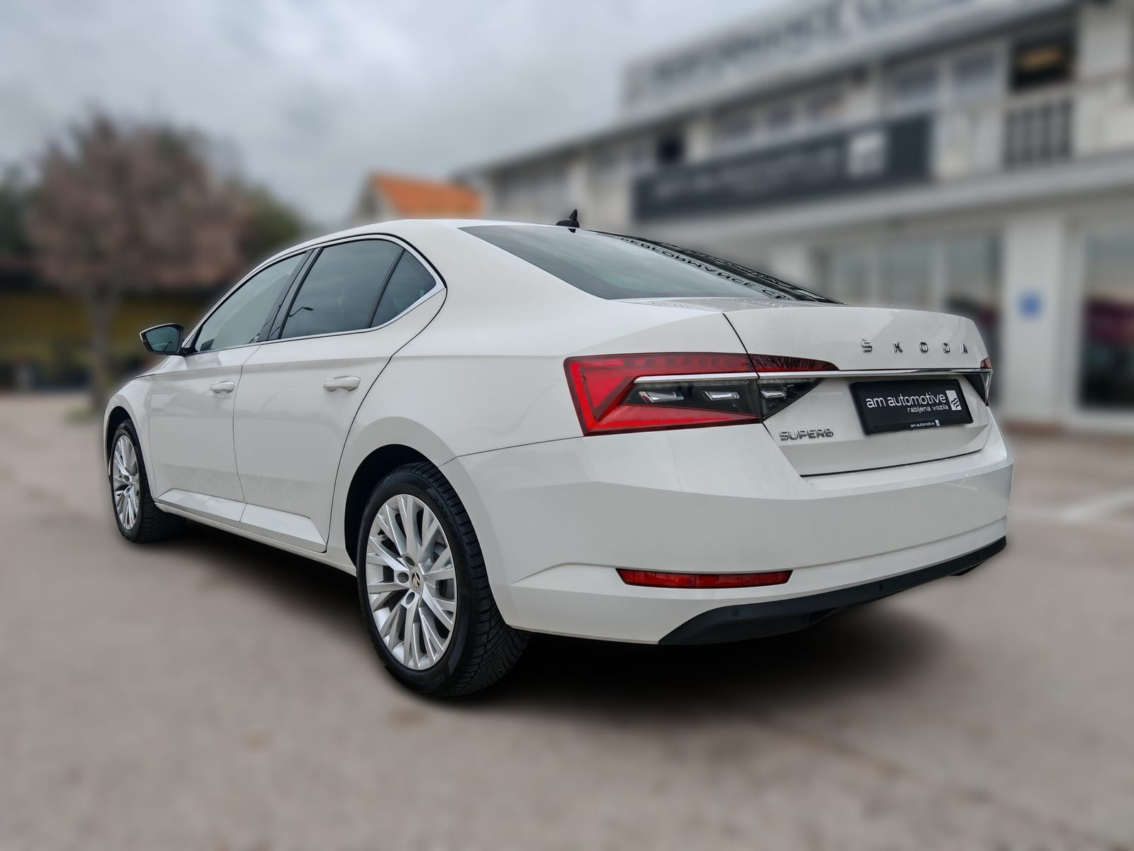 2021 Škoda Superb — fotografija 7
