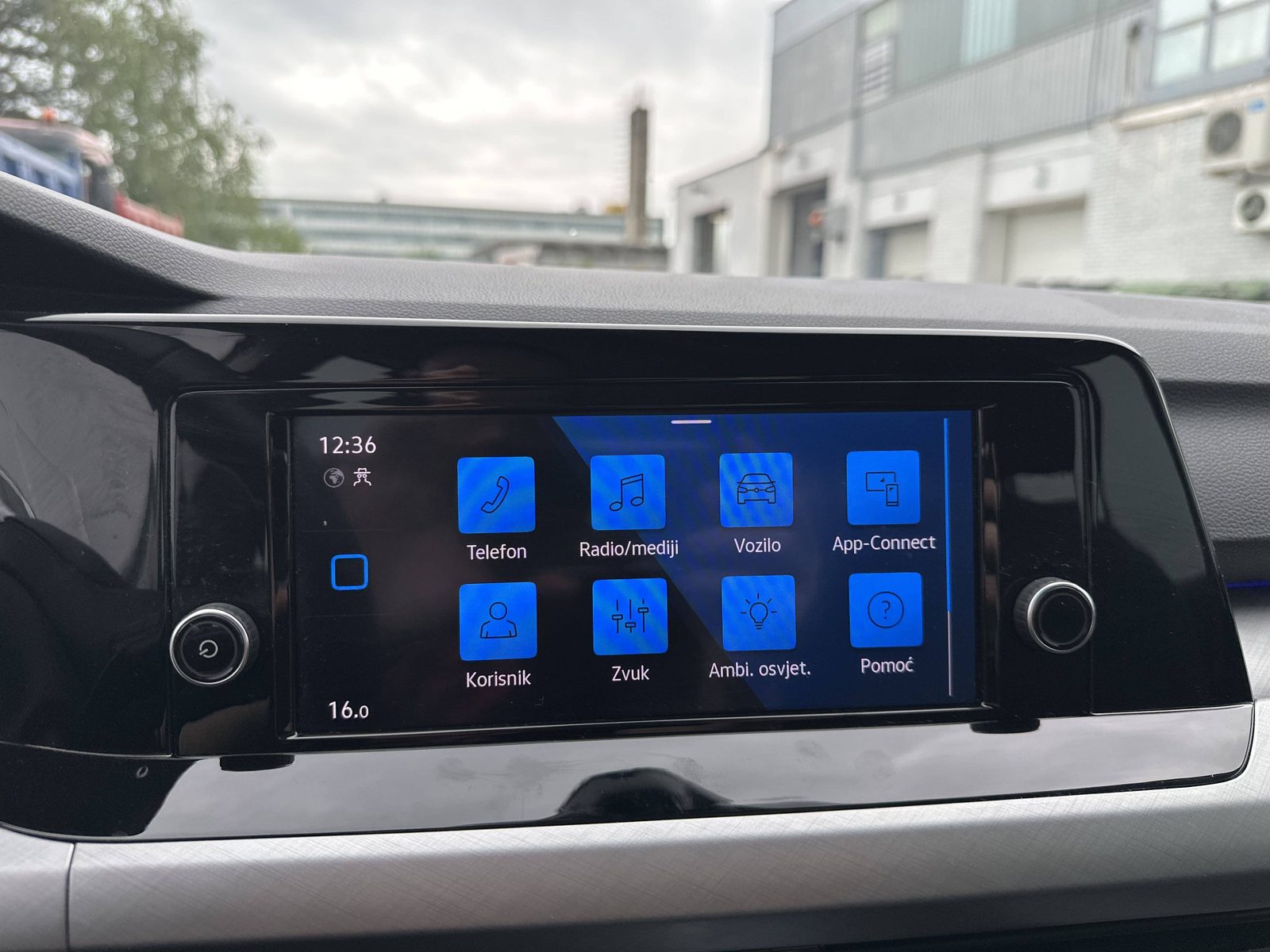 2024 Volkswagen Golf — fotografija 23