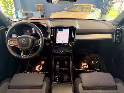 2023 Volvo XC40 — sličica 8