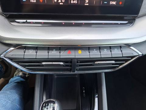2020 Škoda Octavia Combi — sličica 17