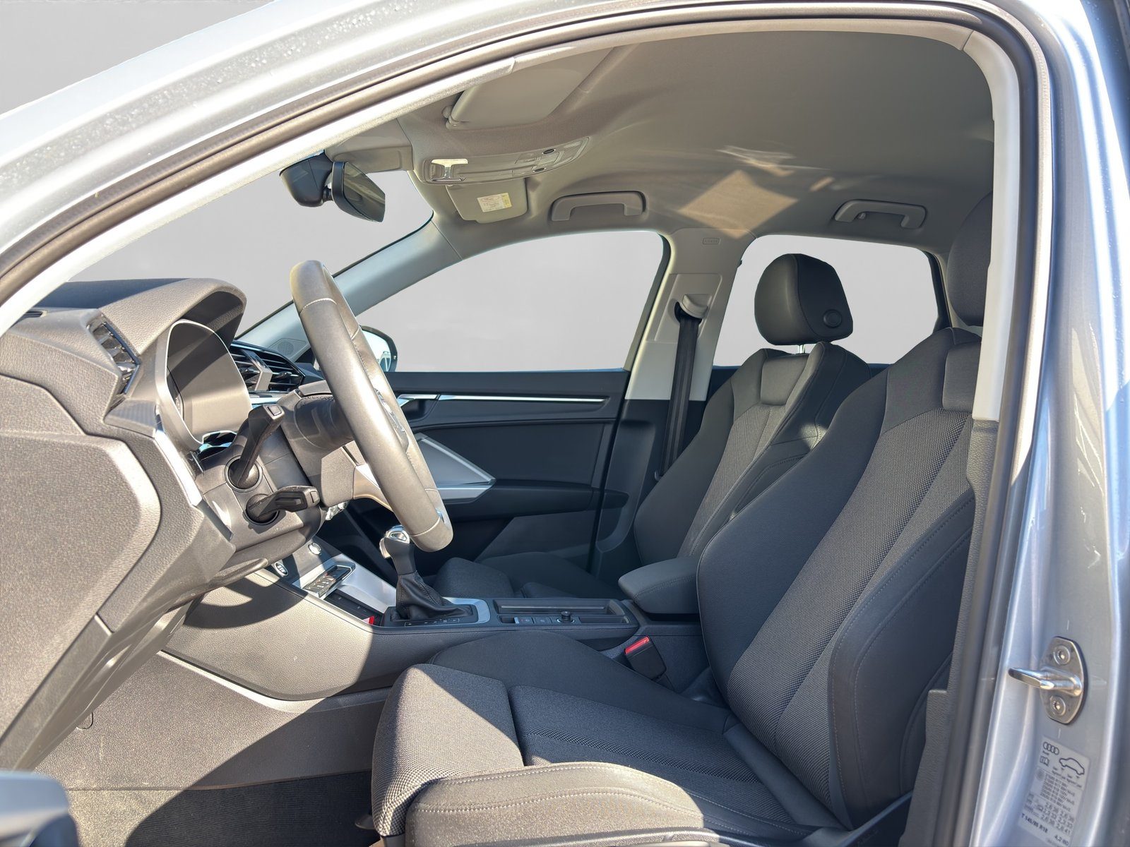 2025 Audi Q3 — fotografija 9