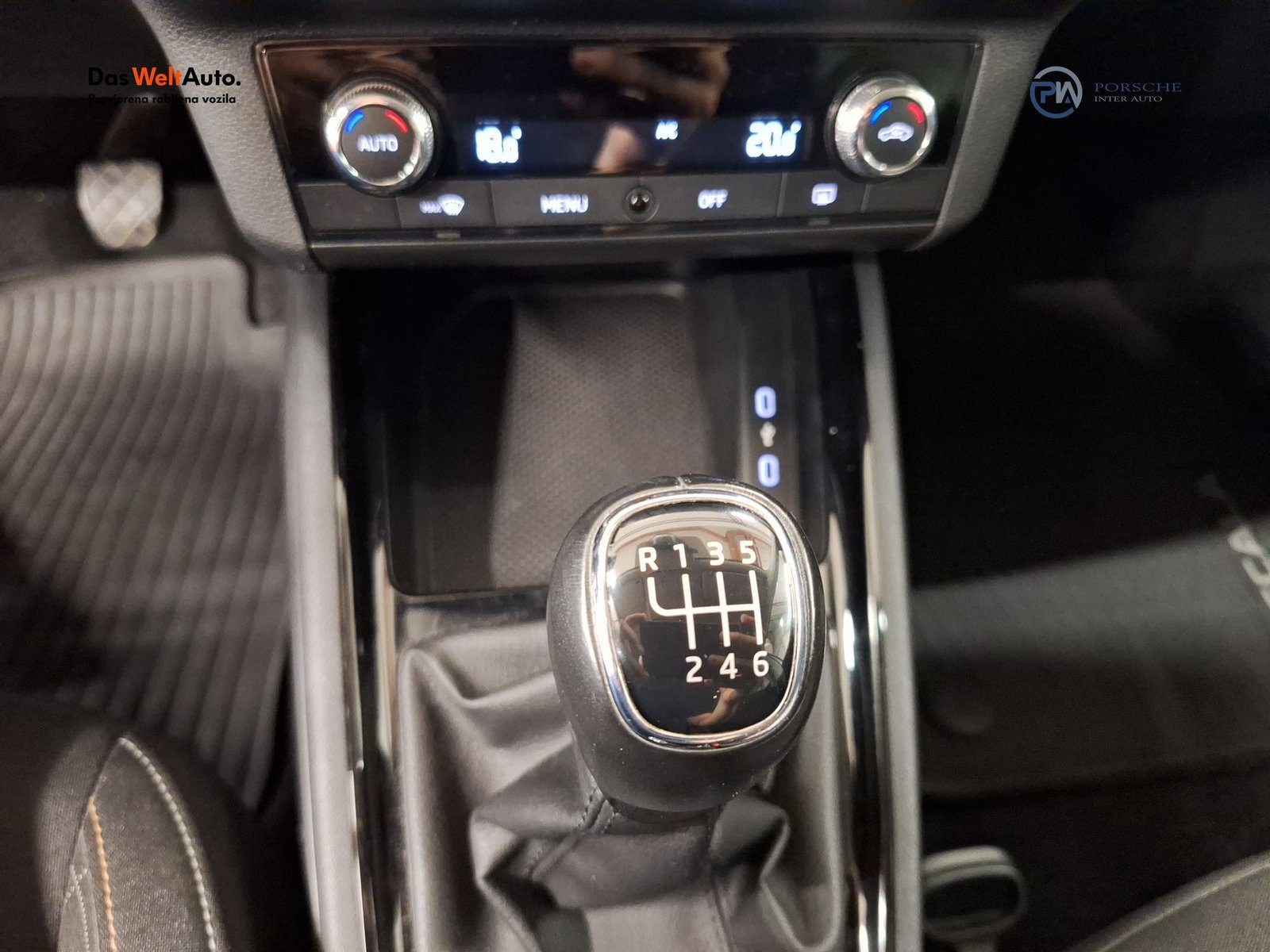 2021 Škoda Scala — fotografija 14