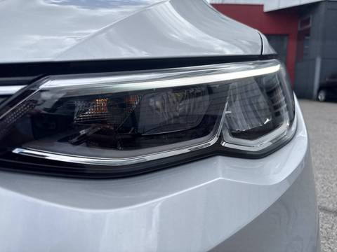 2024 Volkswagen Golf — sličica 13