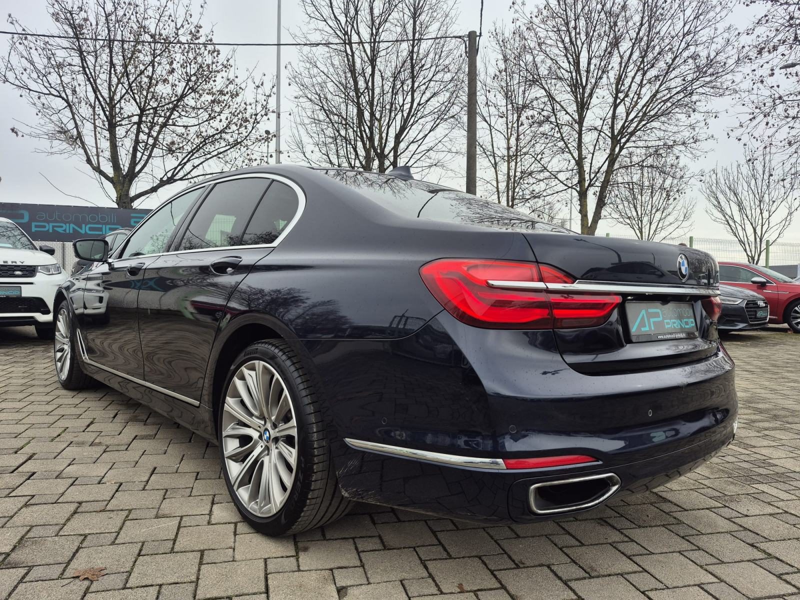 2016 BMW Serija 7 — fotografija 5
