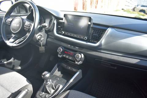 2021 Kia Stonic — sličica 8