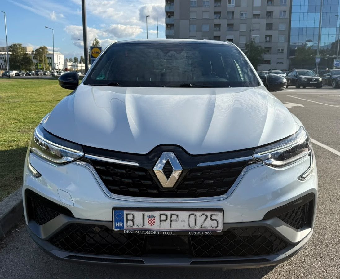 2022 Renault Megane Conquest — fotografija 9