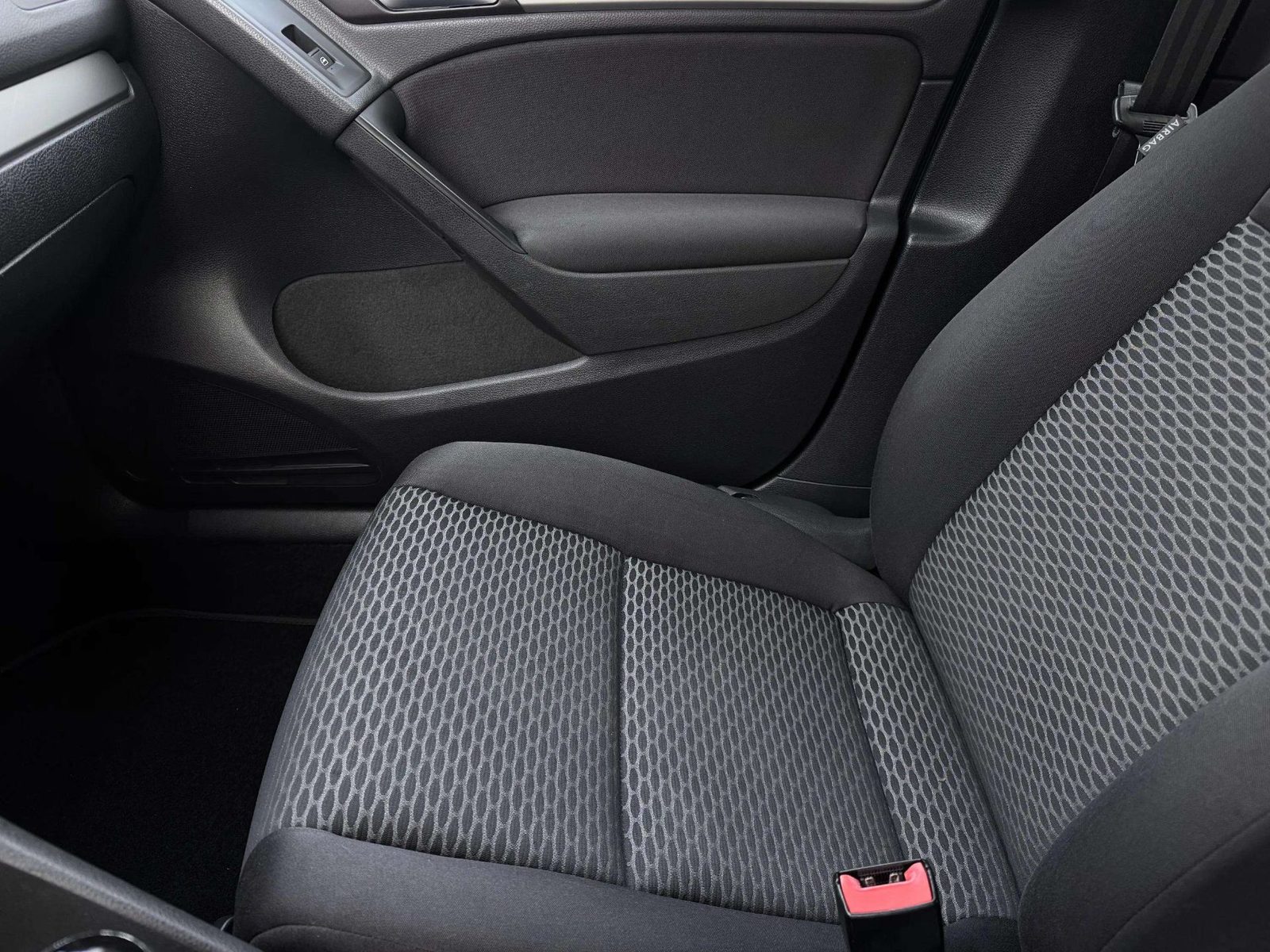 2010 Volkswagen Golf — fotografija 11