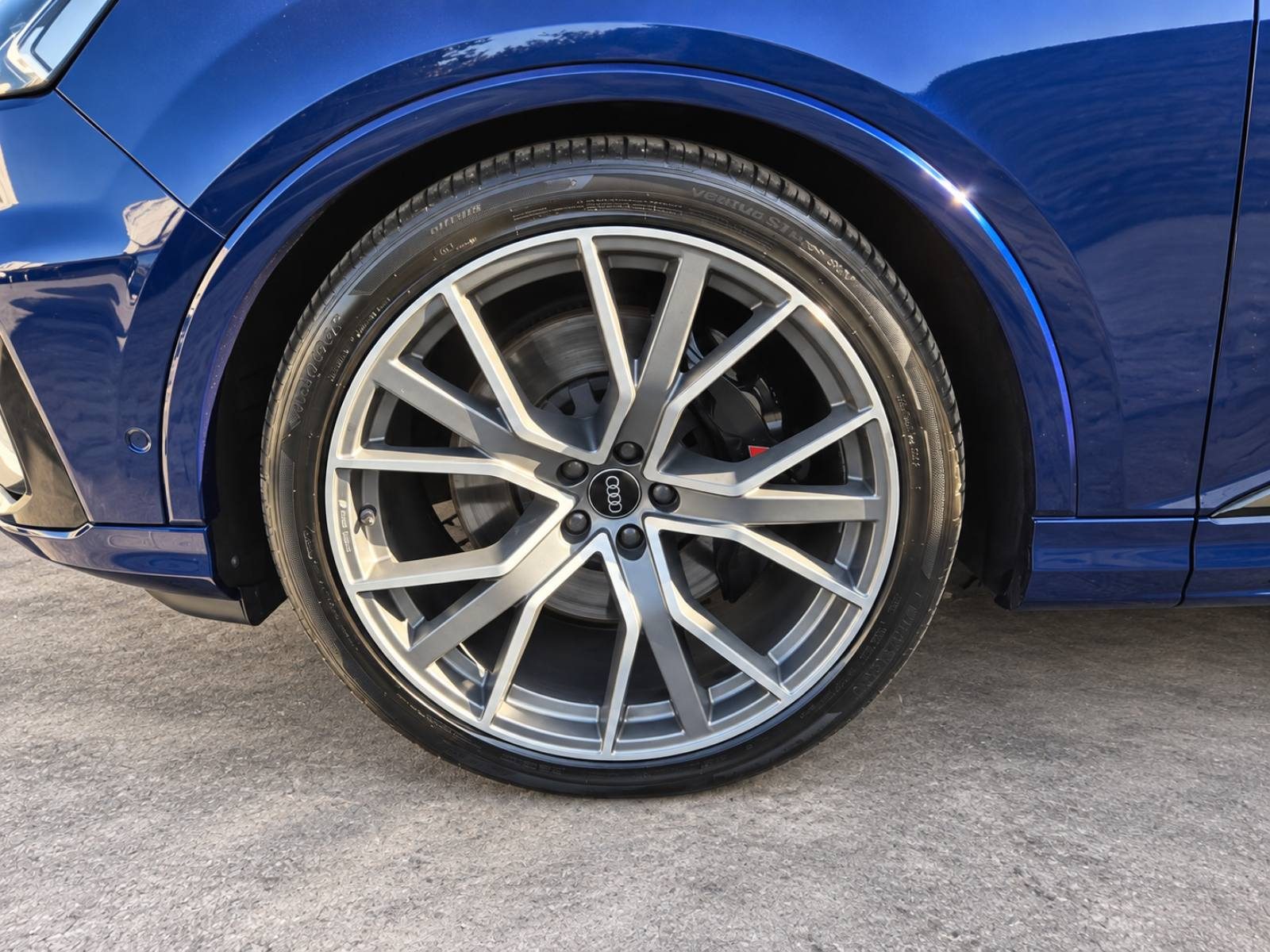 2020 Audi Q7 S line — fotografija 29