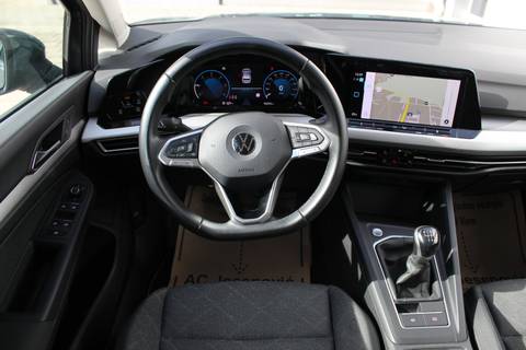 2021 Volkswagen Golf — sličica 10