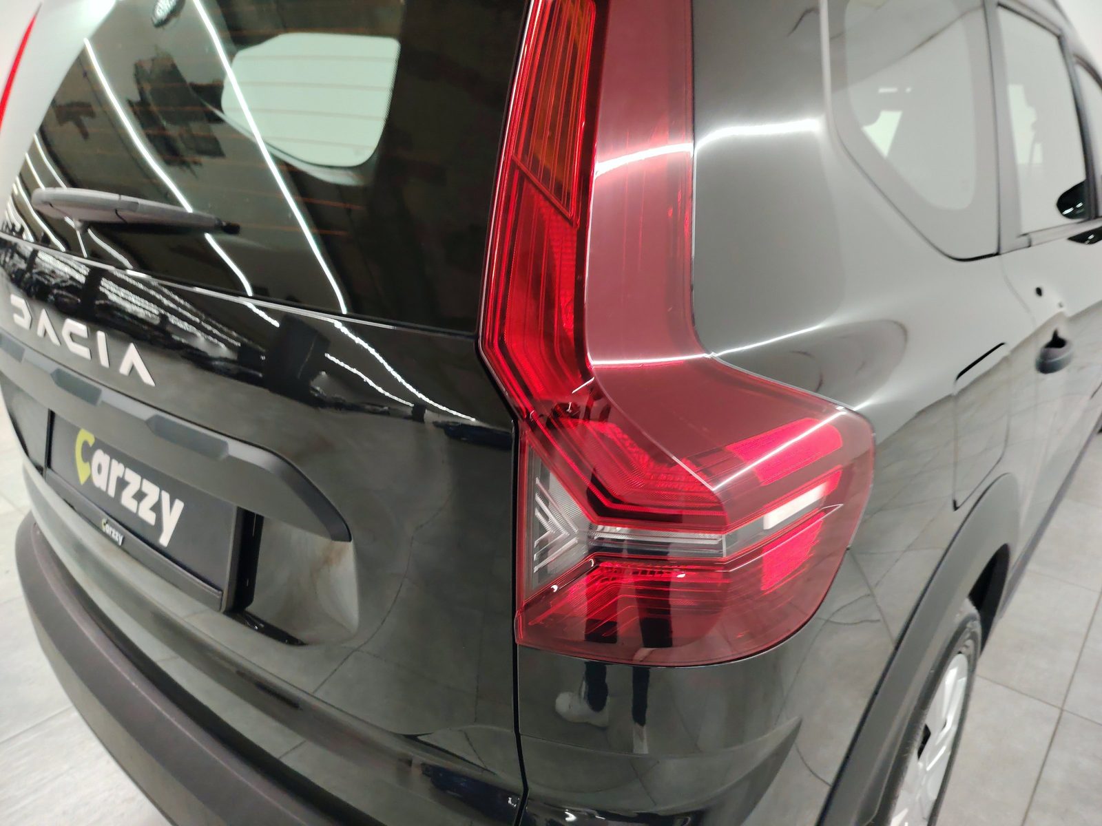 2023 Dacia Jogger — fotografija 12