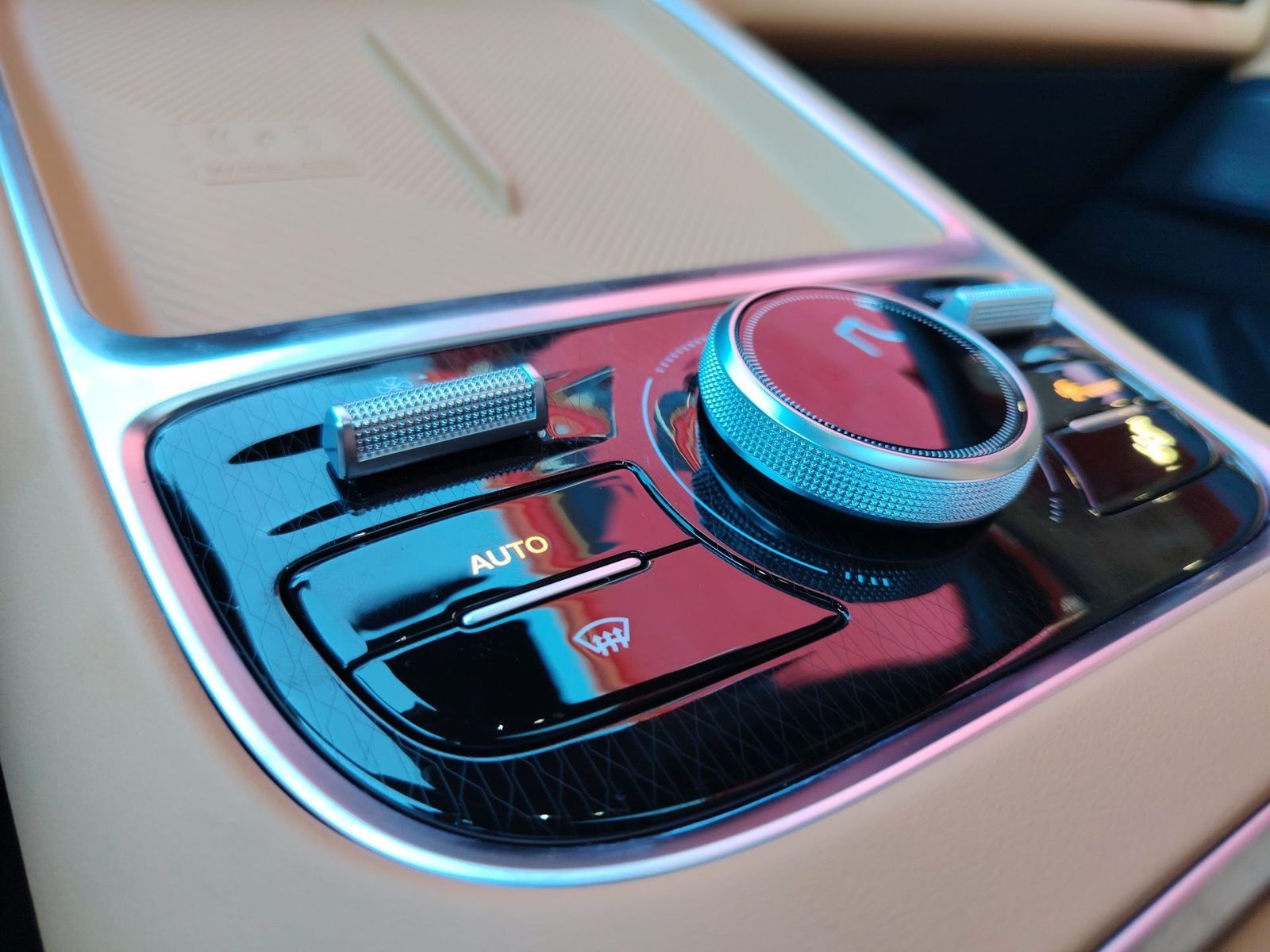 2026 Geely Starray EM-i — fotografija 29