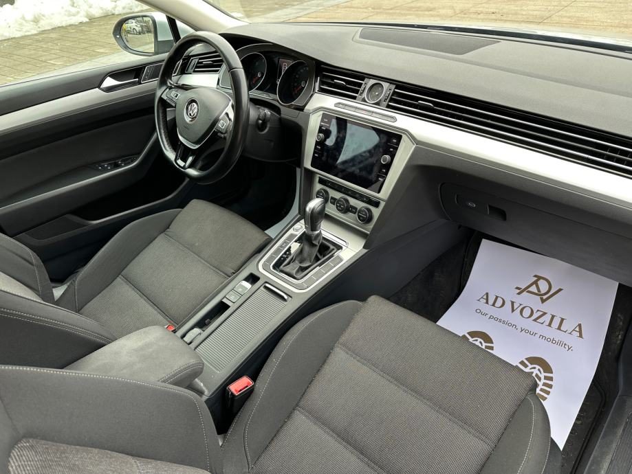 2019 Volkswagen Passat — fotografija 10