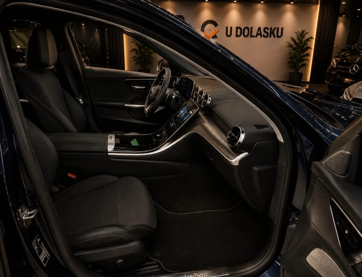 2023 Mercedes-Benz C-klasa — fotografija 4