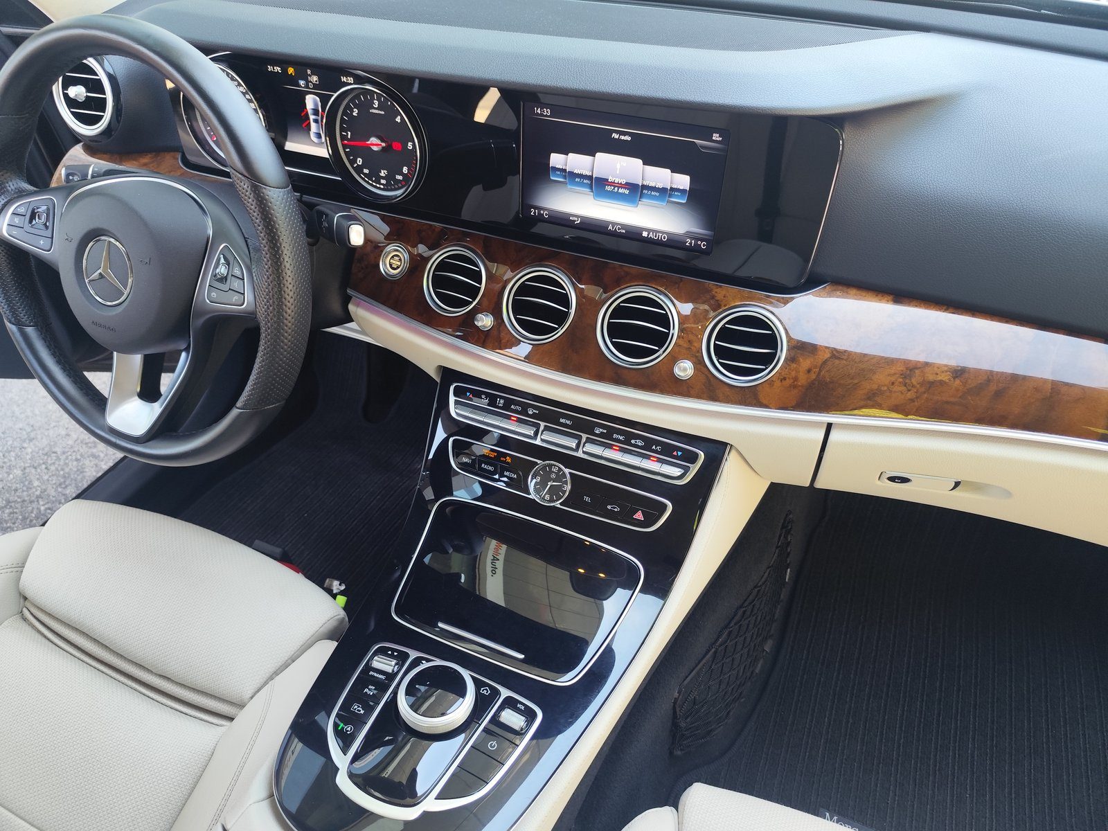 2017 Mercedes-Benz E-klasa — fotografija 12