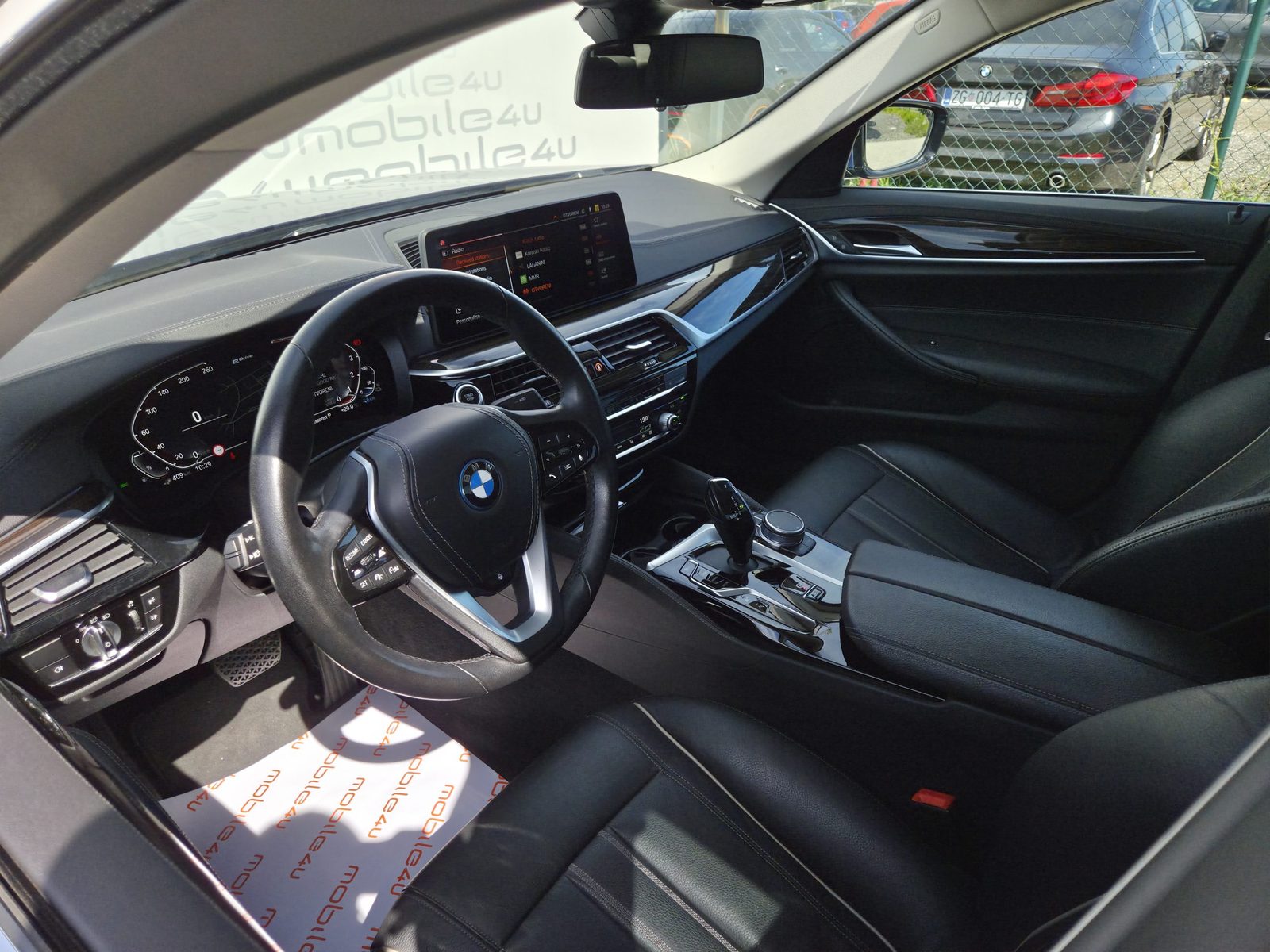 2021 BMW Serija 5 — fotografija 6