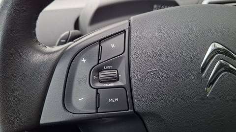 2021 Citroën C4 — sličica 15