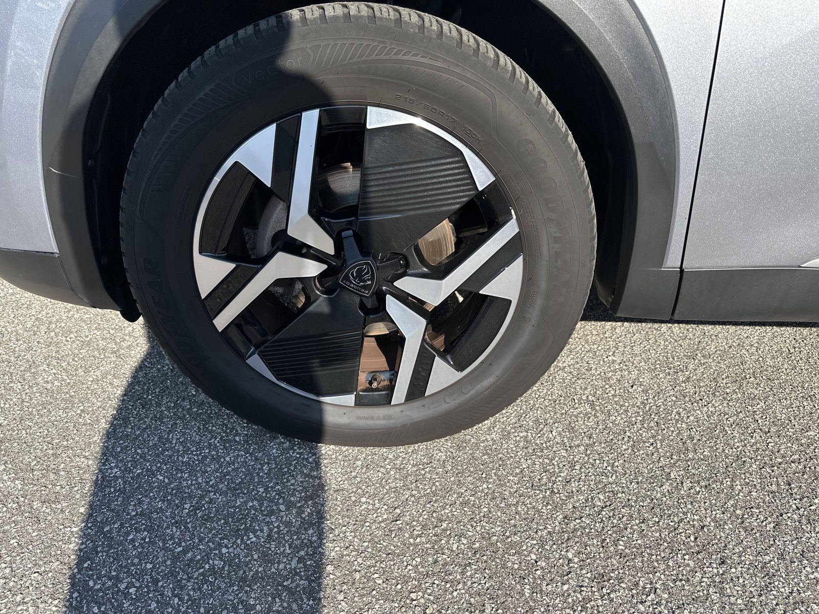 2024 Peugeot 2008 — fotografija 17