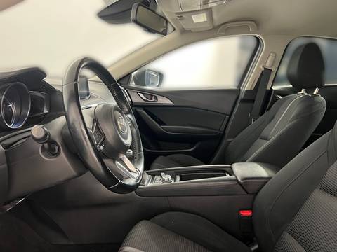 2017 Mazda 3 — sličica 13
