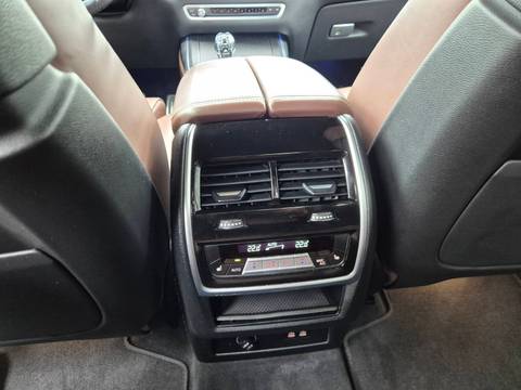2019 BMW X7 — sličica 29