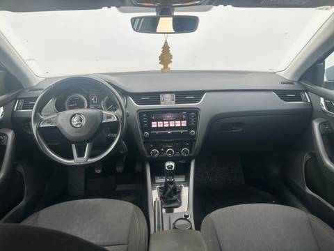2019 Škoda Octavia — sličica 8