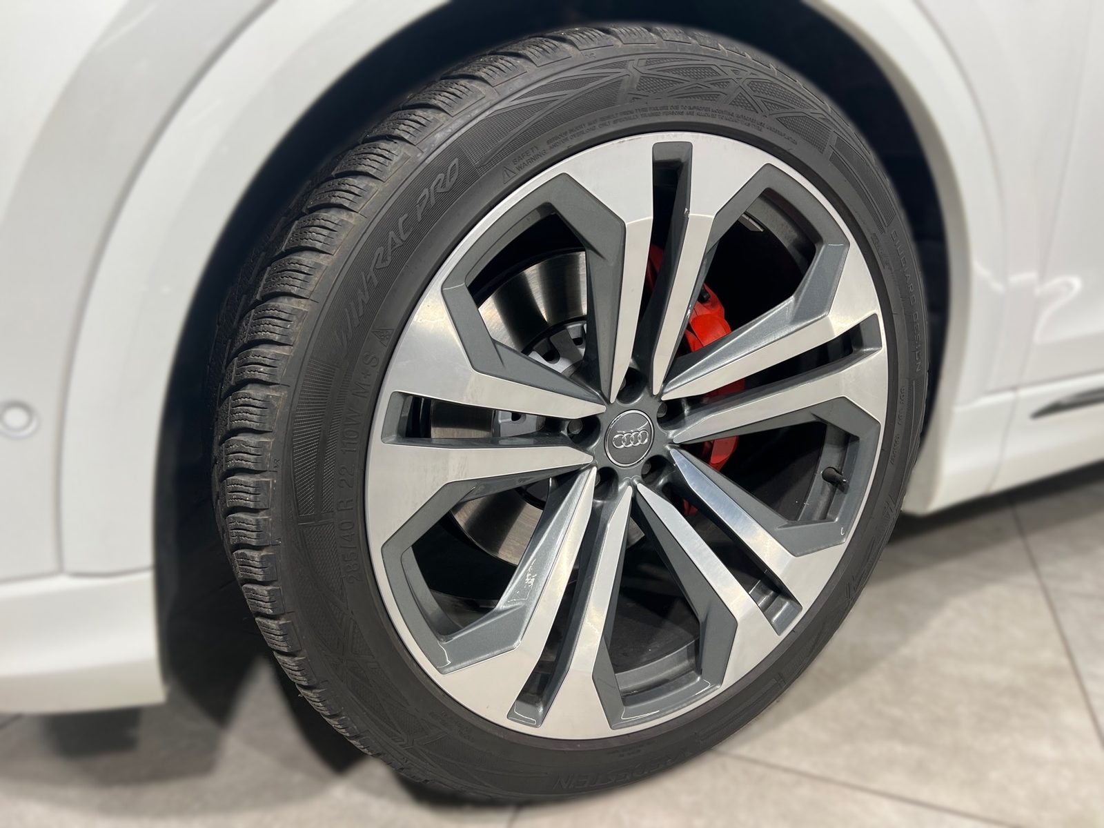2018 Audi Q8 — fotografija 11