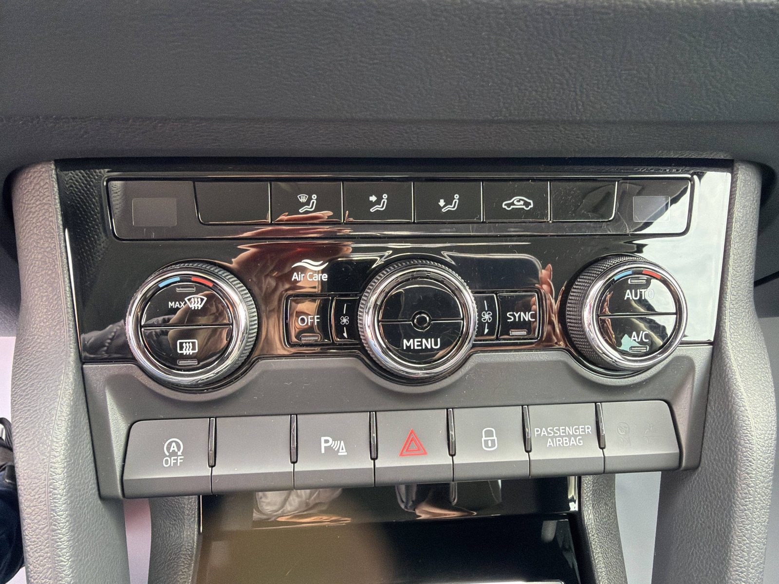 2023 Škoda Karoq — fotografija 30