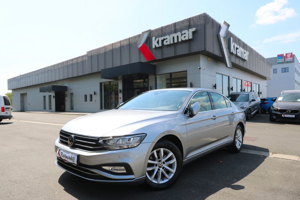 2021 Volkswagen Passat — fotografija 14