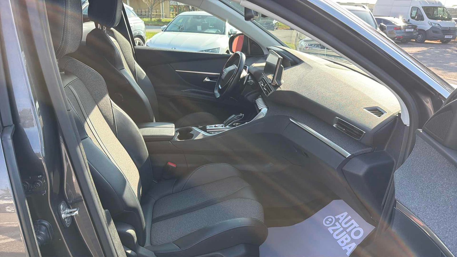 2022 Peugeot 3008 — fotografija 9