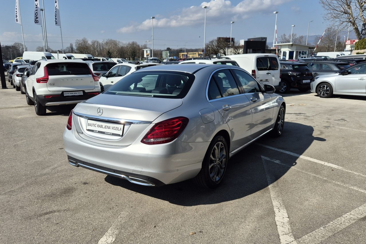 2017 Mercedes-Benz C-klasa — fotografija 15