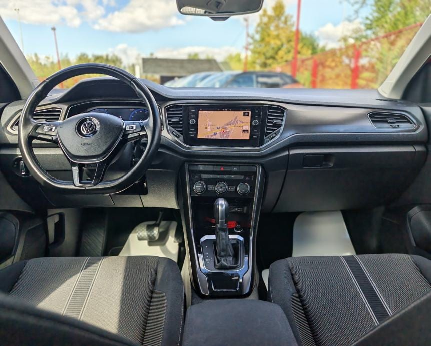 2019 Volkswagen T-Roc — fotografija 10