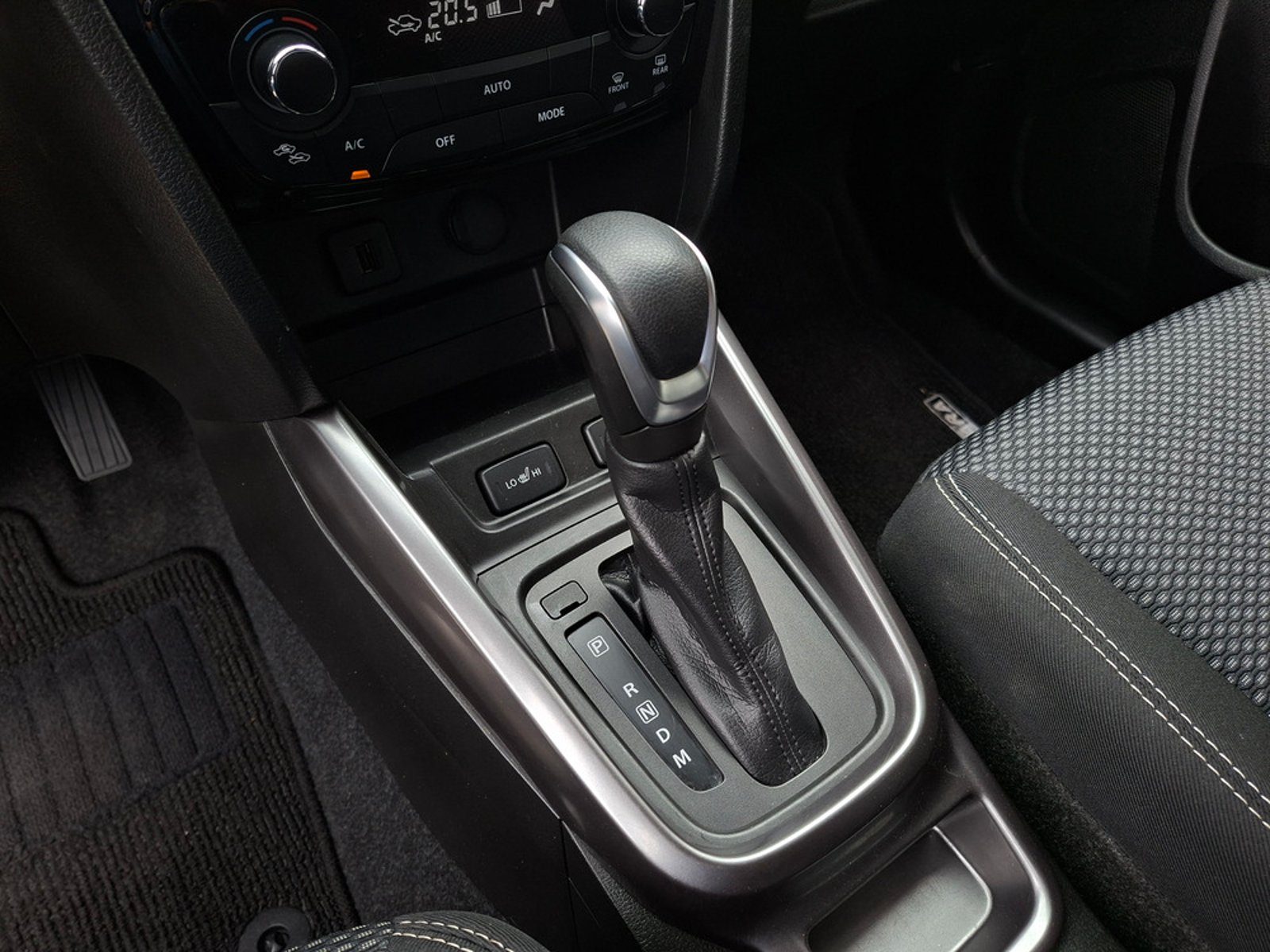 2023 Suzuki Vitara — fotografija 17
