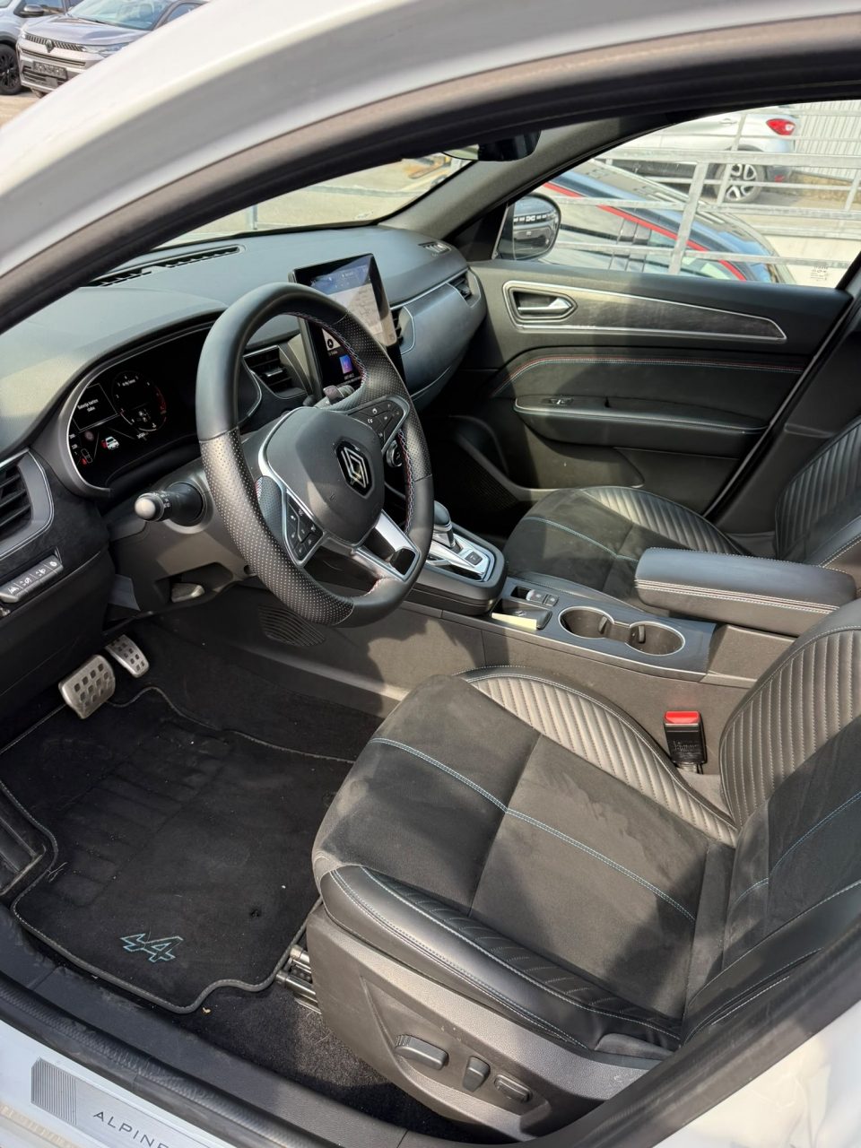 2024 Renault Megane Conquest — fotografija 3