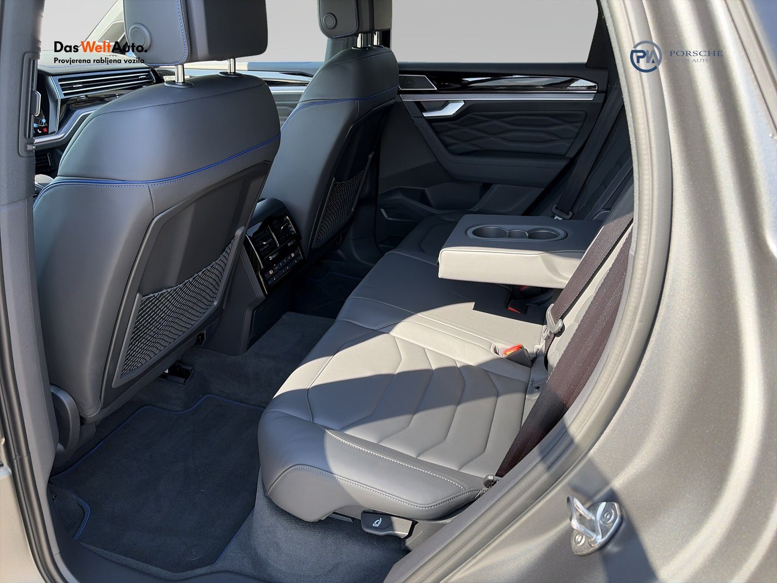 2025 Volkswagen Touareg — fotografija 10