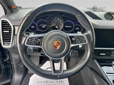 2021 Porsche Cayenne — sličica 14