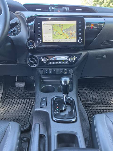 2021 Toyota Hilux — sličica 20